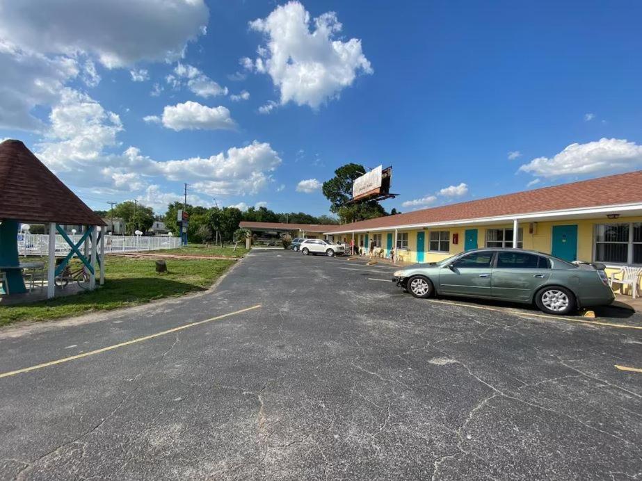 Economy Suites Winter Haven Exterior foto